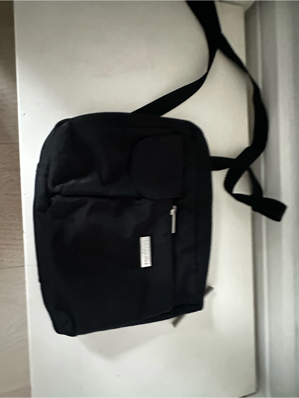 Baggallini Black Compact Crossbody Shoulder Bag